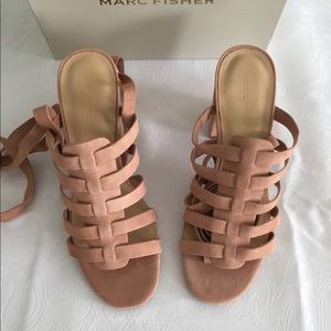 NIB Marc Fisher Phoebe pink suede lace up sandals